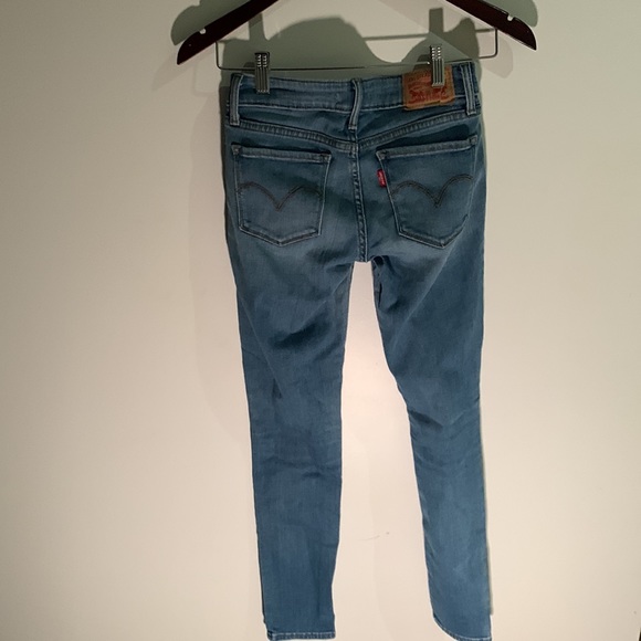 Levi’s 711 Skinny - Picture 2 of 4
